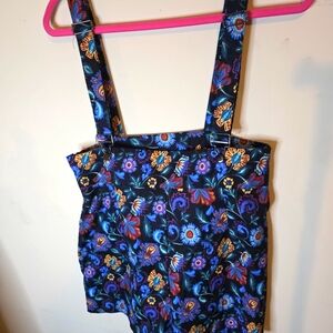 Lg Floral Patterned Sleeveless Top